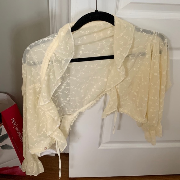 STYLENANDA EMBROIDERED CROPPED BLOUSE - Picture 1 of 1